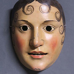 Traditionelle Maske 'Larve' weiblich